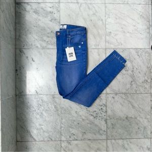 Bershka Mid-Rise Push Up Jeans, Size 08